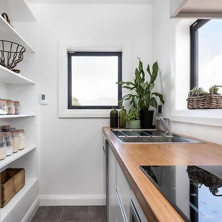 Apartment 2 - Haddin Court - Stunning Executive Blenheim Extérieur photo