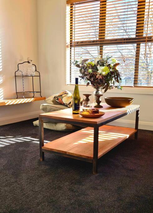 Apartment 2 - Haddin Court - Stunning Executive Blenheim Extérieur photo